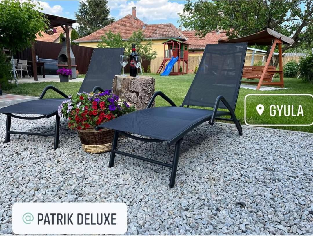 Ferienwohnung Patrik Deluxe Gyula Exterior foto